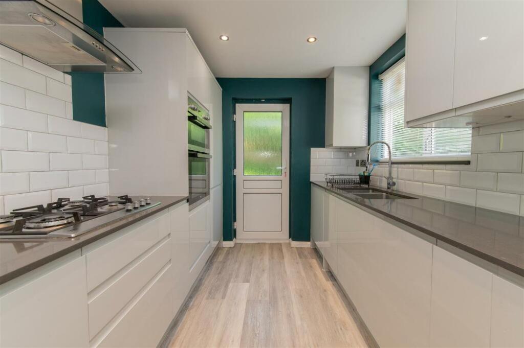 Vibrant & Stylish Mill Hill East Pad Hendon Exterior foto