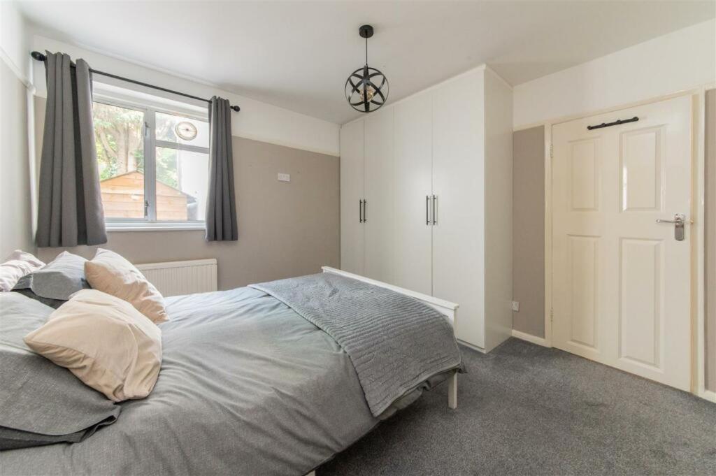 Vibrant & Stylish Mill Hill East Pad Hendon Exterior foto